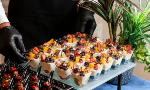 La nueva tendencia en cenas de Navidad para empresas: espacios únicos y catering exclusivo